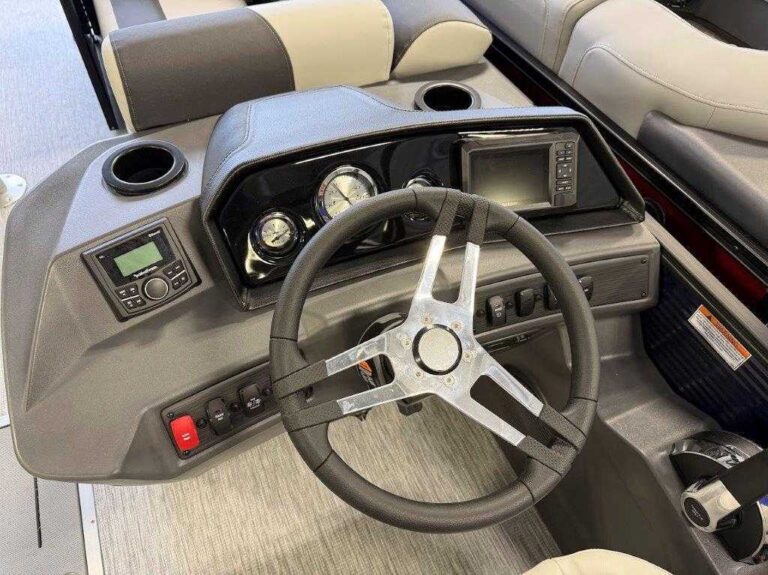 2026 Bennington 22SSR - SPS - SPECIAL PACKAGE US-ETWS9036J526 [photo 17]